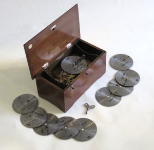 Early 20 th century disc musical box
